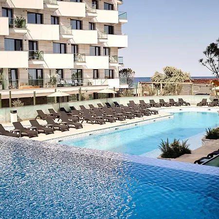 Blue Velvet In Infinity Mamaia
