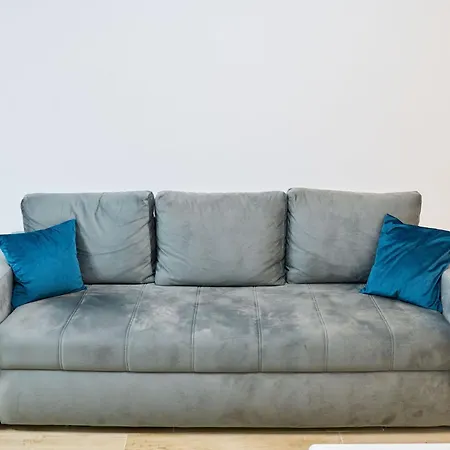 Daire Blue Velvet In Infinity *